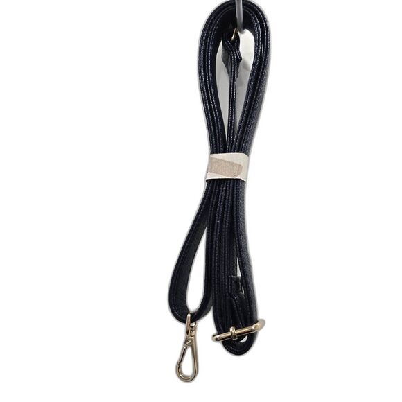 New European Minimalist Vegan Leather Shoulder Messenger Bag in Blue - Picture 10 of 13